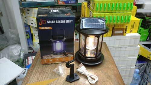 Solar sensor light 