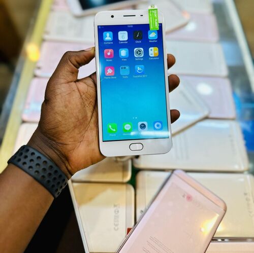 Oppo F1s, Very clean