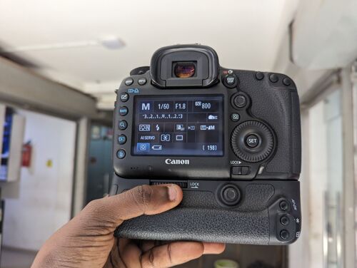 Canon 5D Mark 3 & 50mm & Grip