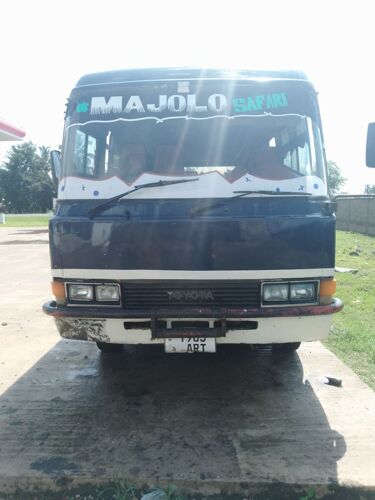 Toyota Coaster 