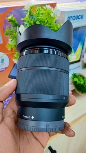 Sony Lens 28-70mm Bei M1.4