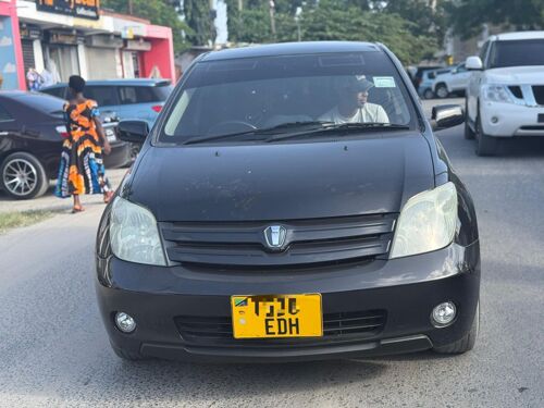 TOYOTA IST 