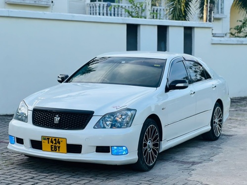 TOYOTA CROWN ATHLETIC EBY