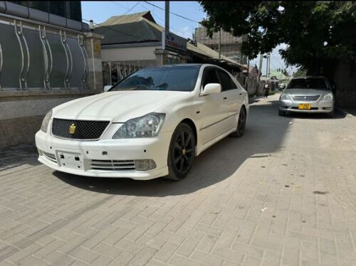 Crown athlete Namba DJ