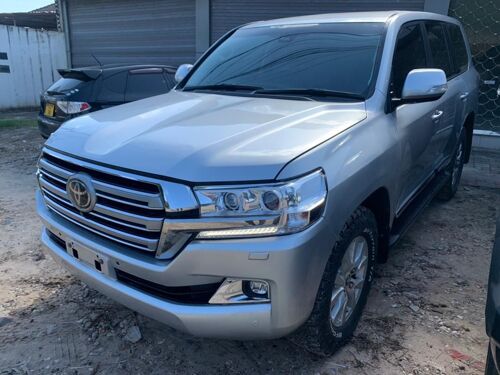Toyota LANDCRUISER Vxr 200