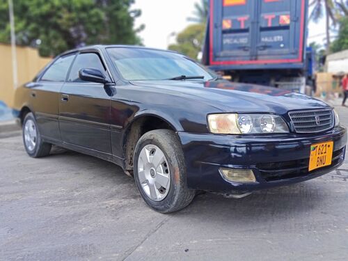 Toyota Chaser ipo vizuri Sana