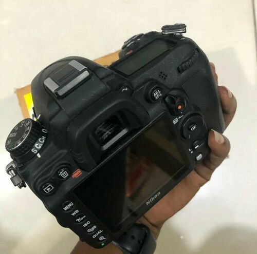 Nikon D7000 body only 