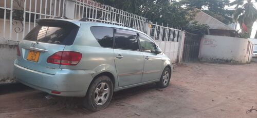 Toyota Ipsum 4.8mil