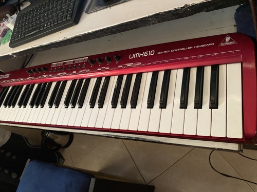 Behringer Midi Keyboard