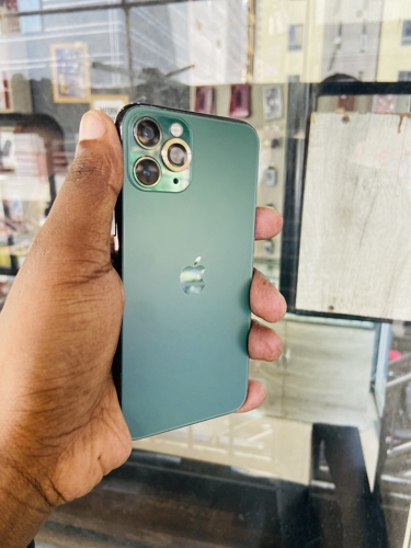 IPHONE 11 PRO