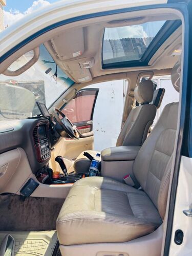 Land cruiser Amazon petrol 