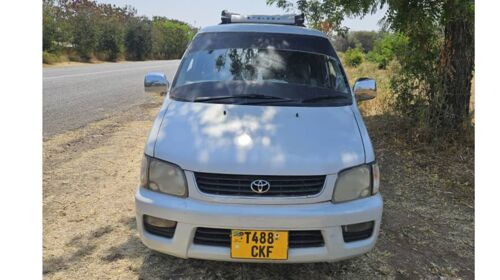 Toyota Noah 
