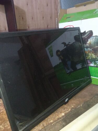 TV flat inch 24.Mpya na box