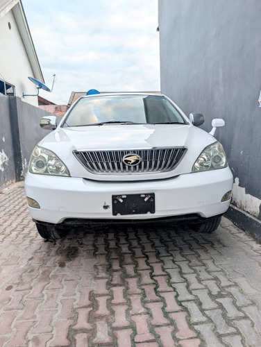 NAUZA TOYOTA HARRIER 