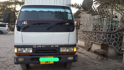 Mitsubishi Canter Box Body Kupatana