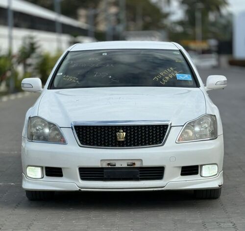 Toyota Crown Athlete chassis 