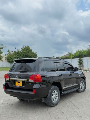 Landcruiser 200 v8 Automatic 