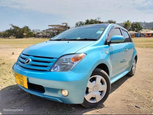 Toyota Ist Mwaka 2007