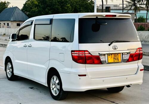 Alphard Nzuri 