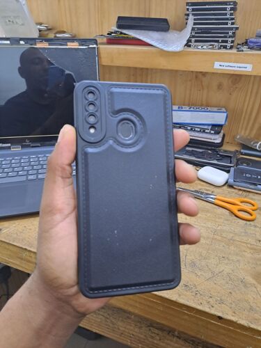 A20s 32Gb housing imechoka