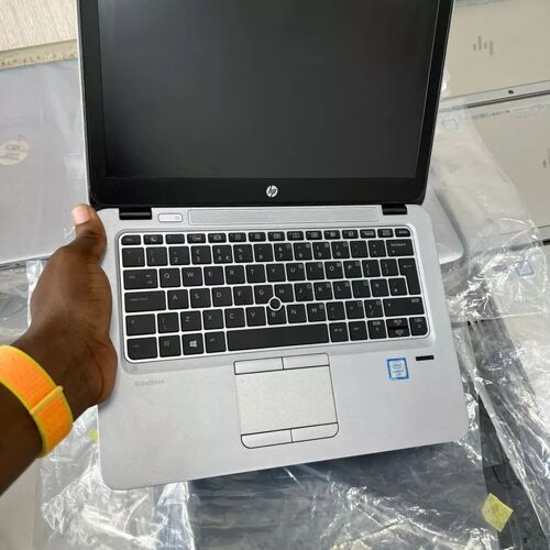 Hp  core i5  ss256gb ram 8