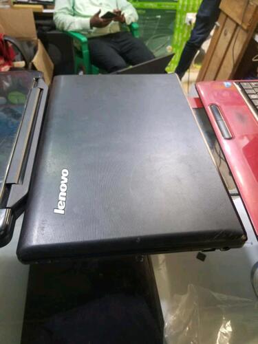 Lenovo laptop ram 4 hdd 250 core i3 bei 350,000