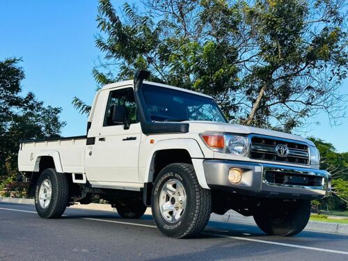 LANDCRUISER HARDTOP