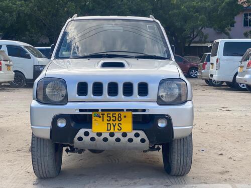 NAUZA SUZUKI JIMMY 