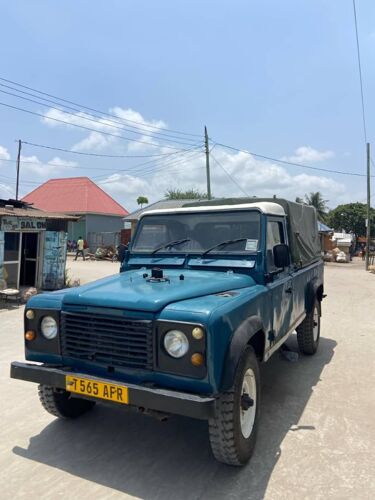 Land rover defender 