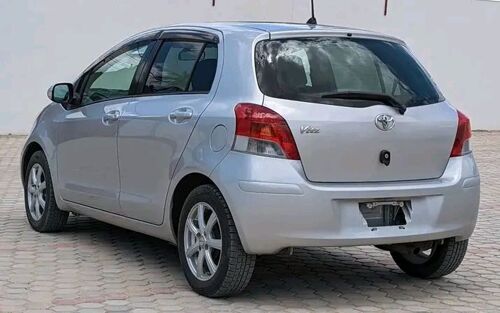 TOYOTA VITZ IPO SAFI NEW