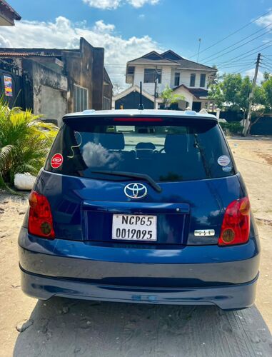 Toyota ist chassis number 