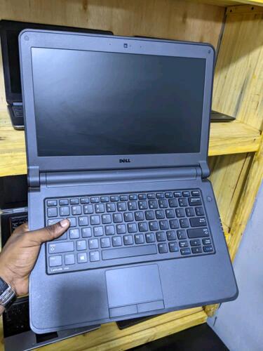 Newly condition Dell laptop