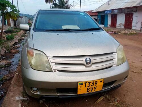 TOYOTA IST FOR SALE 5M