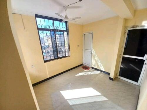 Specious 3 bedrooms apartment for rent at Kariakoo