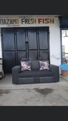 Sofa Jipya