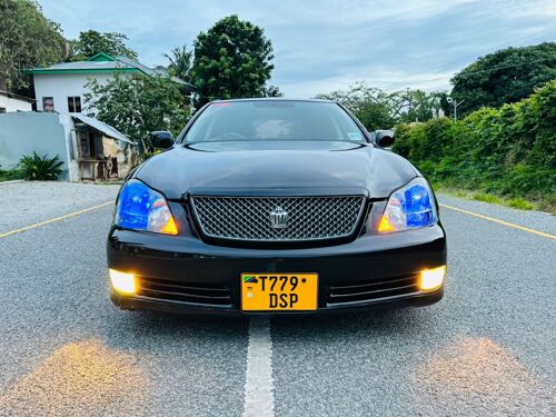 Toyota Crown Cc 2490