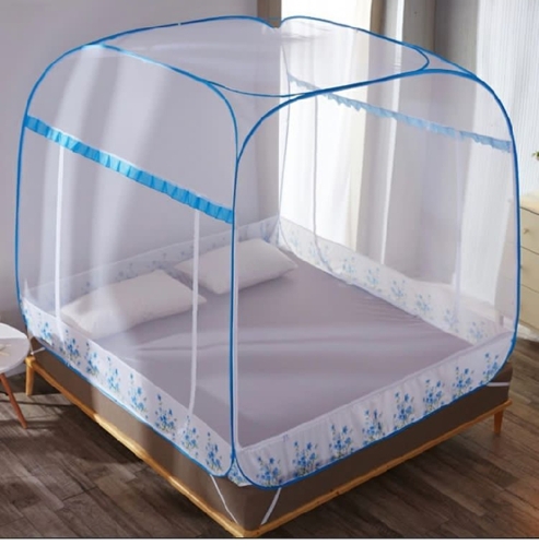 Mosquito net: king size bed