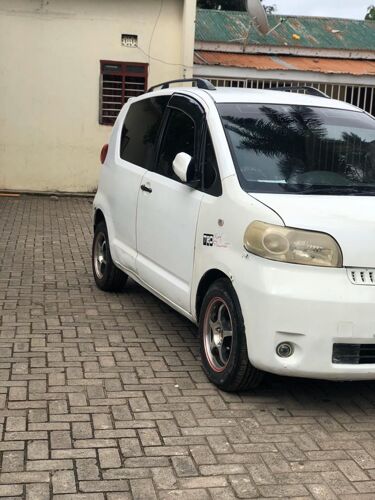 Toyota porte