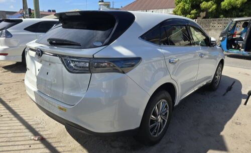 Toyota Harrier new 