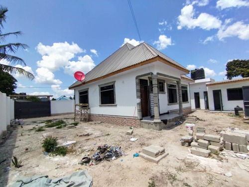 NYUMBA MPYA/HATI MONGOLANDEGE
