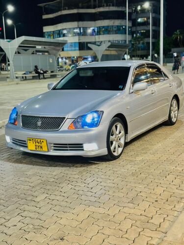 Toyota Crown Athlete 
