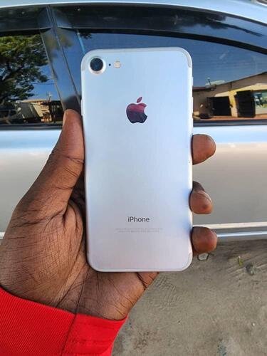 iPhone 7 Plain 32gb