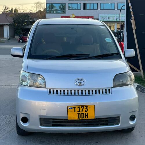 NAUZA TOYOTA PORTE 