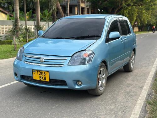 NAUZA TOYOTA RAUM 