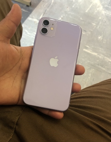 iPhone 11 plain 