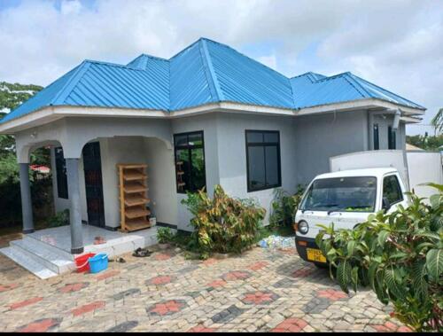 KIBAMBA SHULE HOUSE FOR SALE
