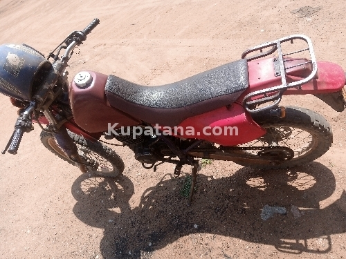 PIKIPIKI AINA HONDA 250 CC INAUZWA