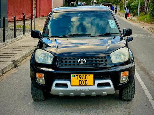 NAUZA TOYOTA RAV4  NZURI 