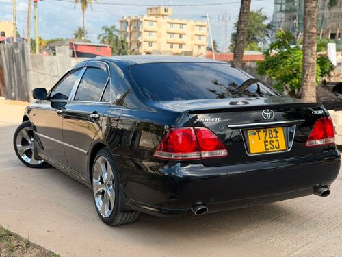 Crown Sunroof 19.9m