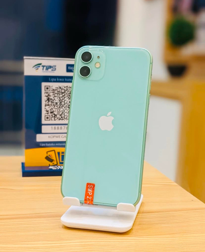 iPhone 11 plain 